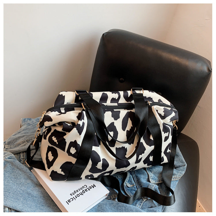 35L Large Capacity Carry On Gym Bag Fashion Leopard Print Oxford Fabric Travel Duffel Bag with Shoulder Strap