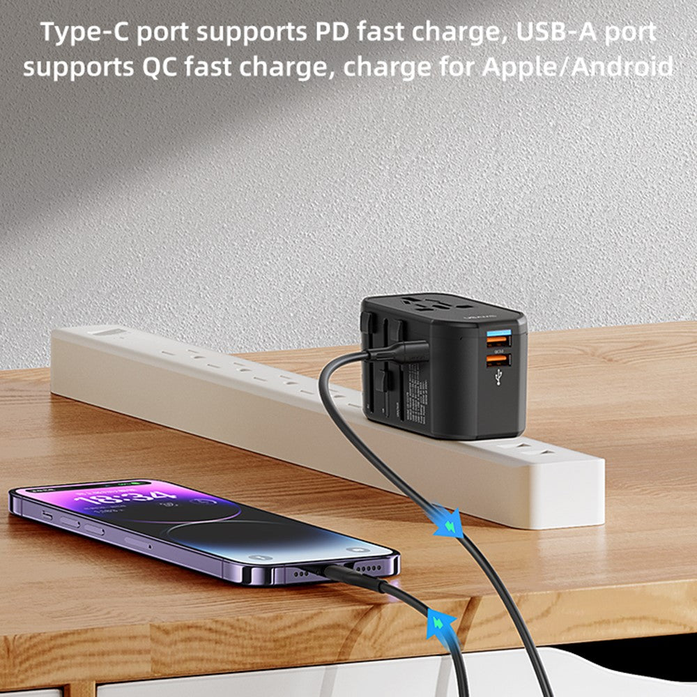 USAMS US-CC179 T59 Dual USB + Type-C PD 20W Fast Charging PC Power Adapter Global Travel Socket Converter